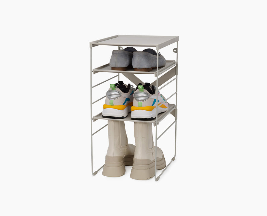 Einzelnes Weißes Schmales Schuhregal