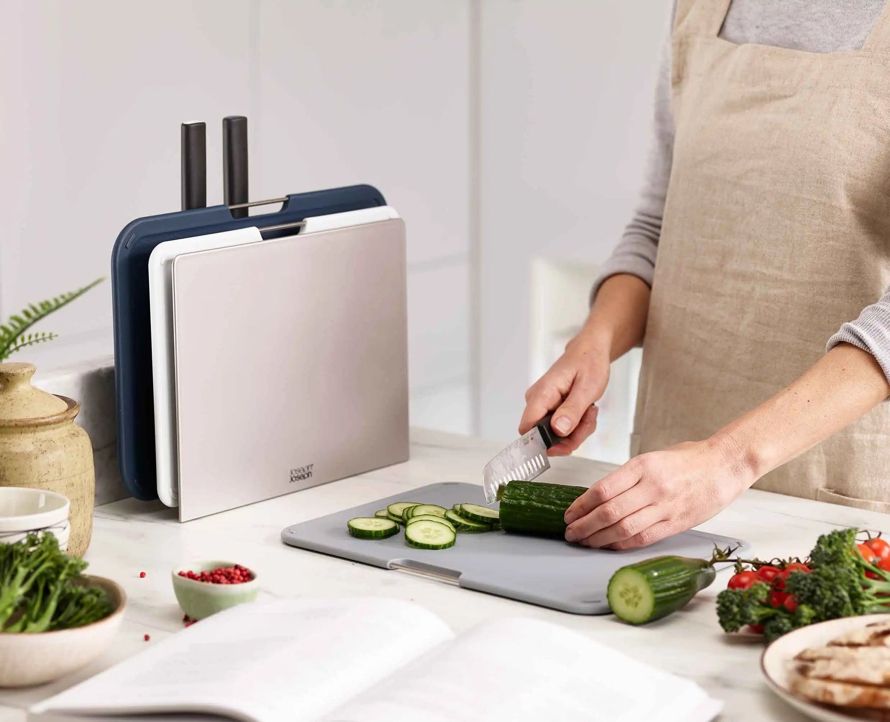 Nest™ Boards Plus 6-piece Knife & Chopping Board Set - 60194 - Image 3