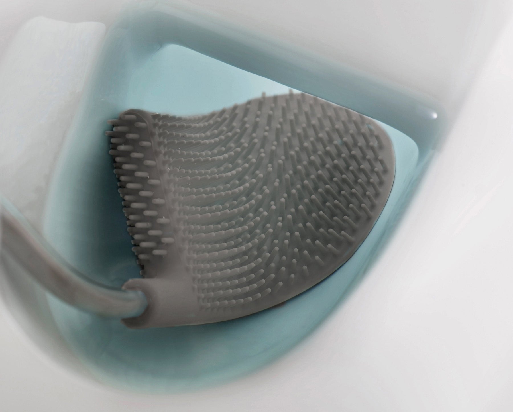 Flex™ Lite Toilet Brush 2 Pack - Image 6