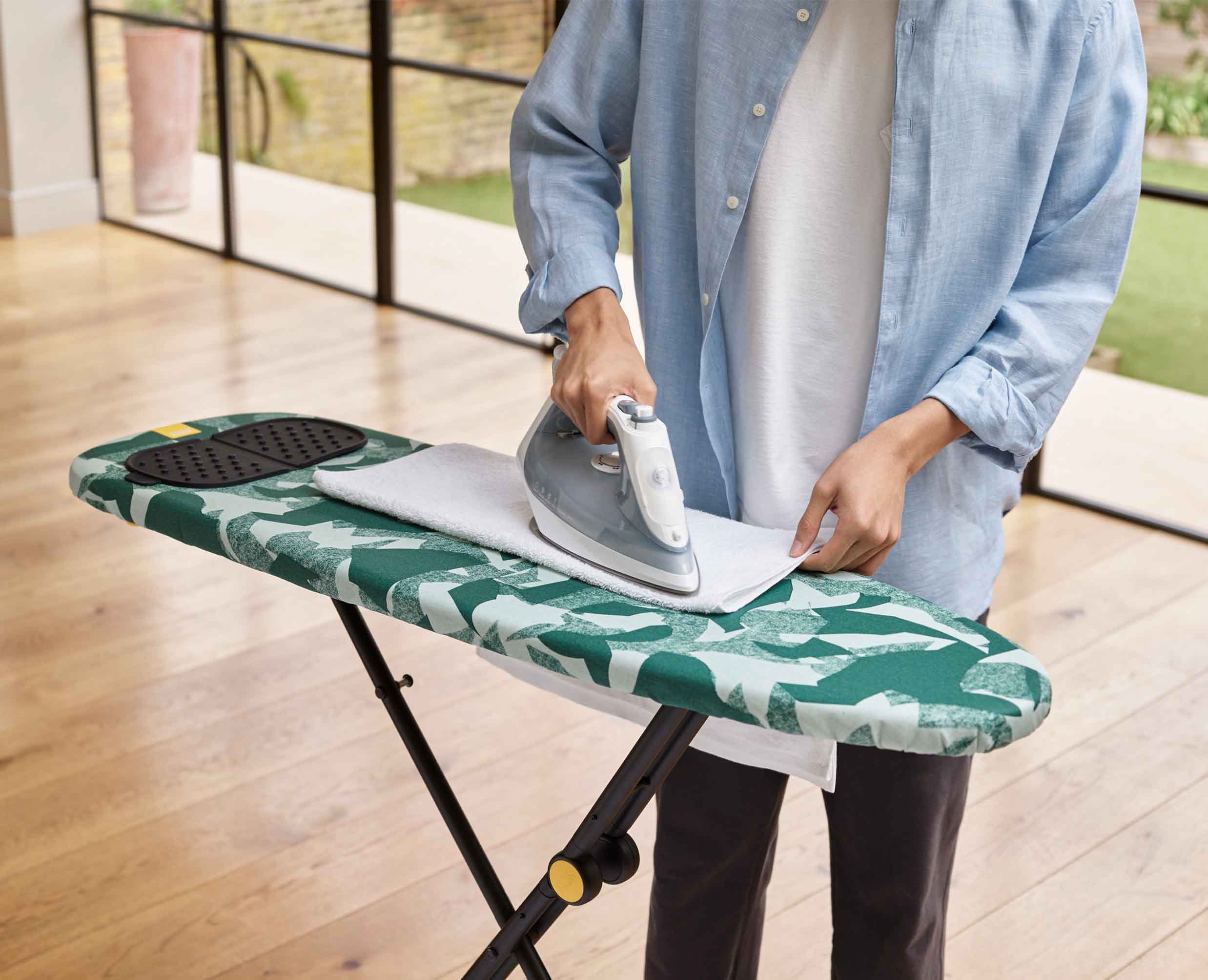 Glide Compact Easy-store Ironing Board - 50034 - Image 3