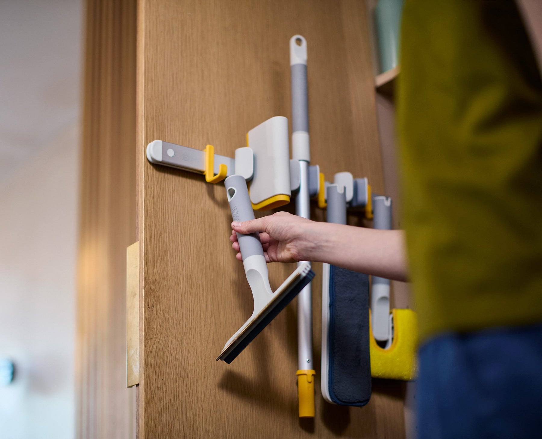 CleanTech™ 2-in-1 Carpet Cleaning Tool