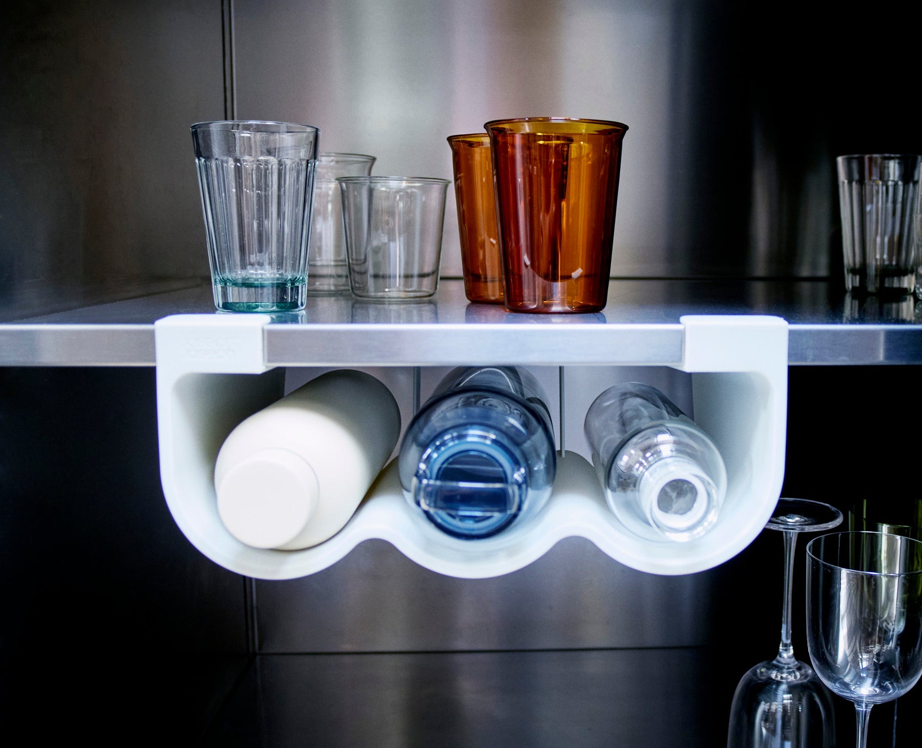 CupboardStore™ Unter-Regal-Flaschenhalter