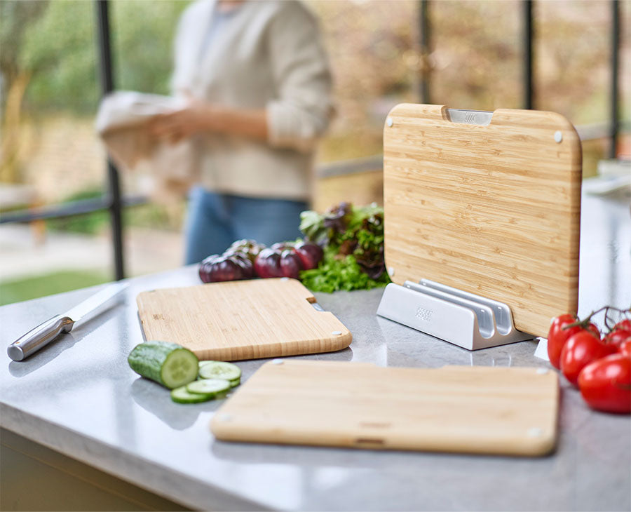 2-piece Bamboo Chopping Board &amp; Knives Set - Image 4