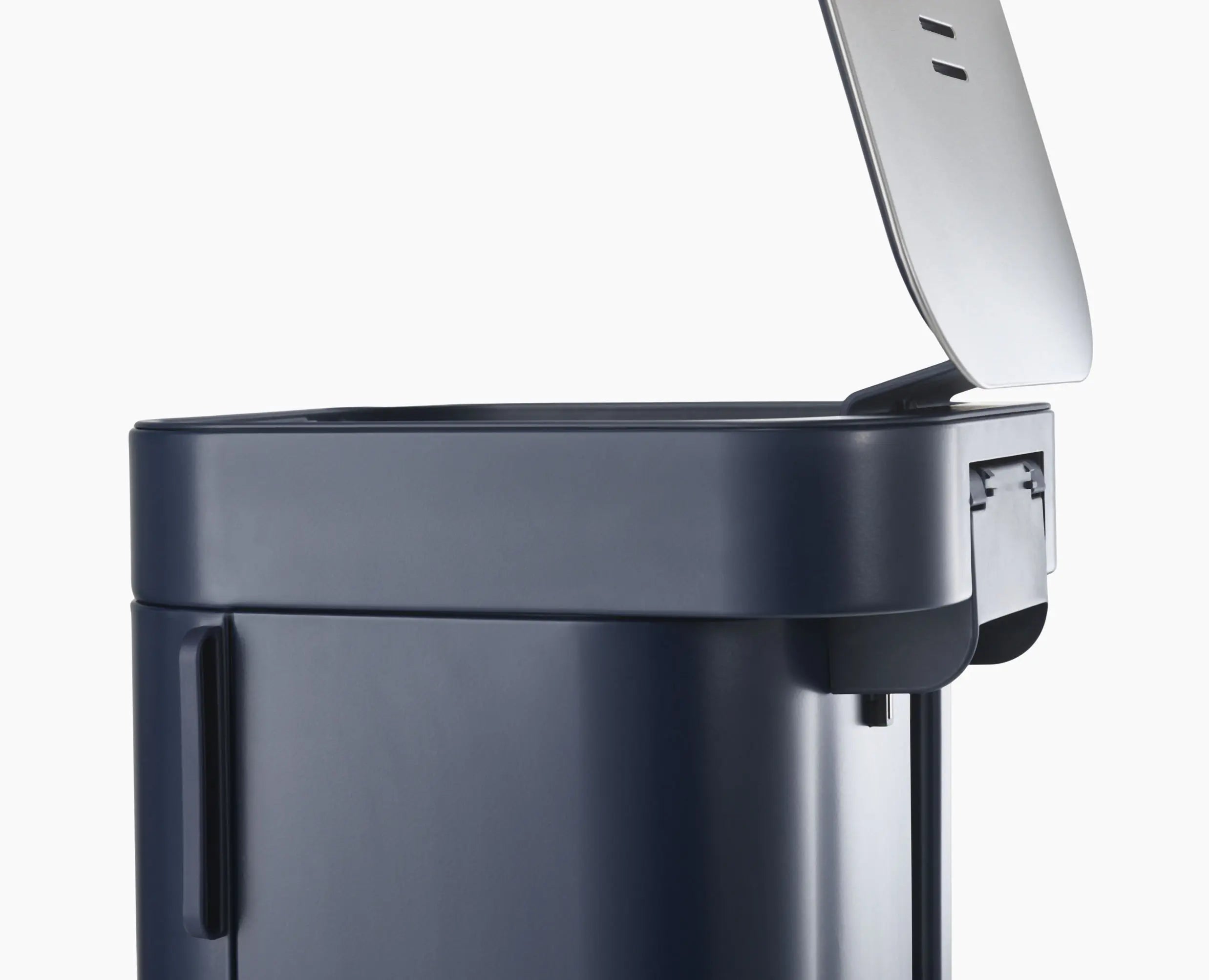 Porta™ 40L Easy-empty Pedal Bin - 30122 - Image 6