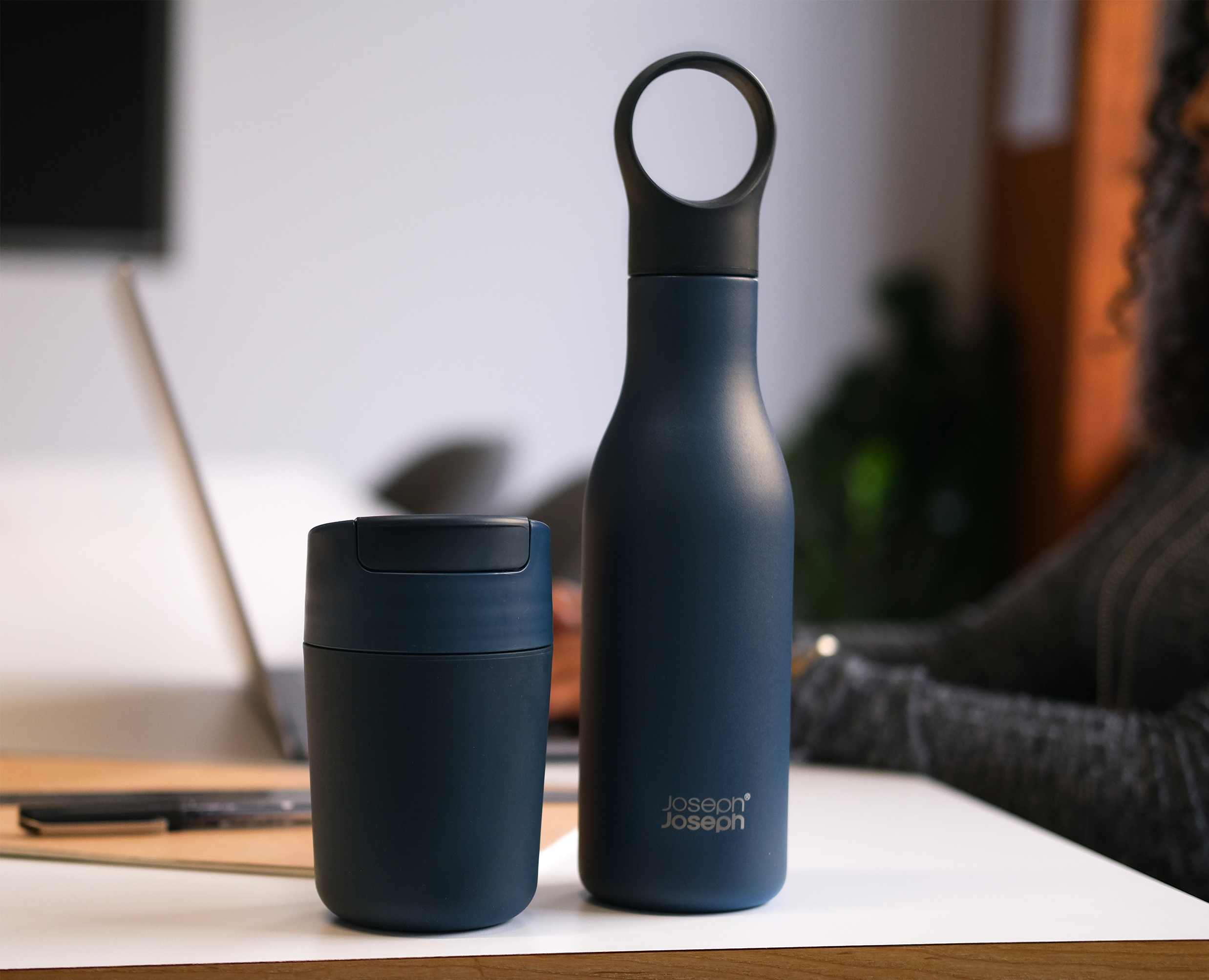 2-piece Blue Travel Mug &amp; Bottle Set - Image 3