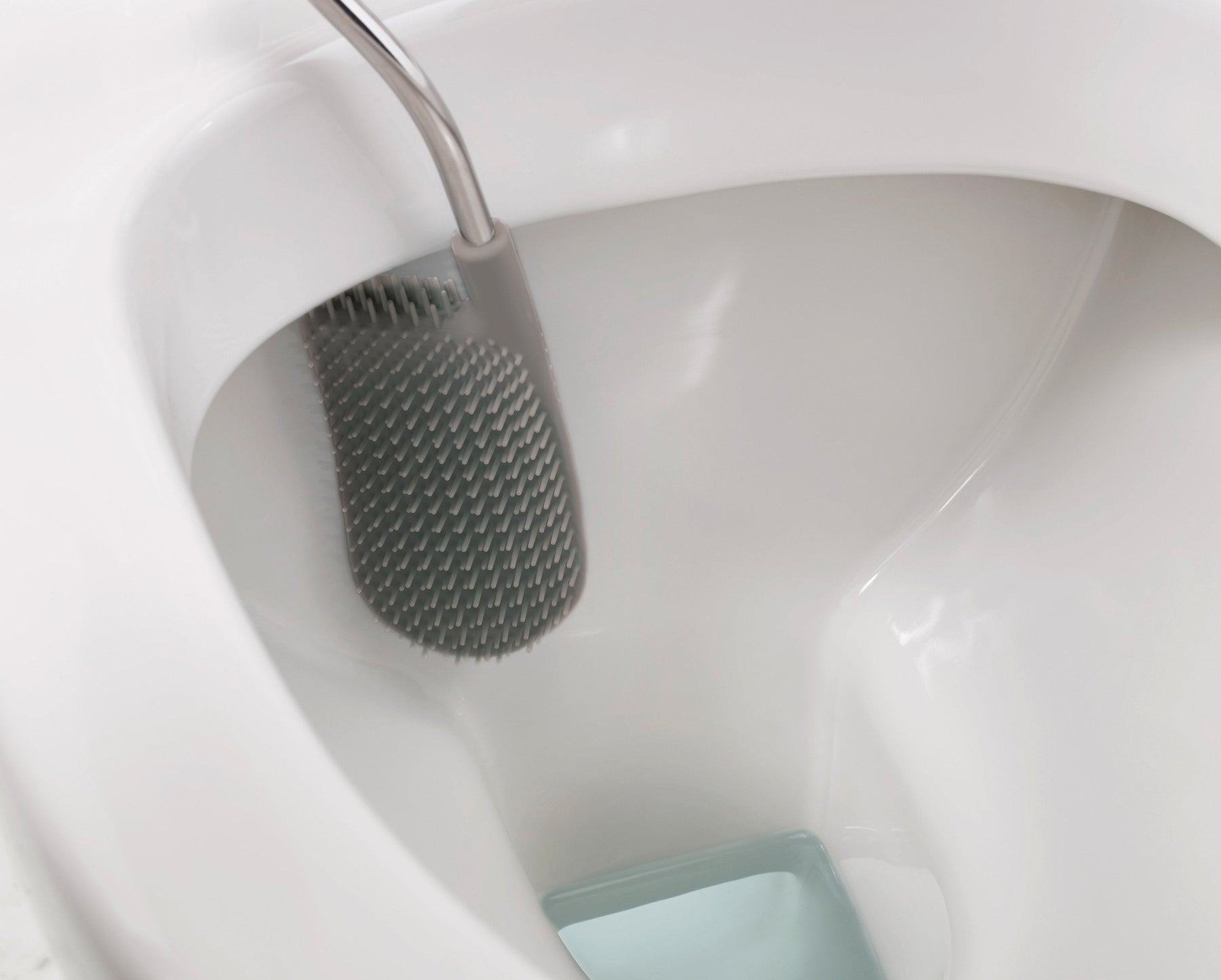 Flex™ Lite Toilet Brush 2 Pack - Image 5